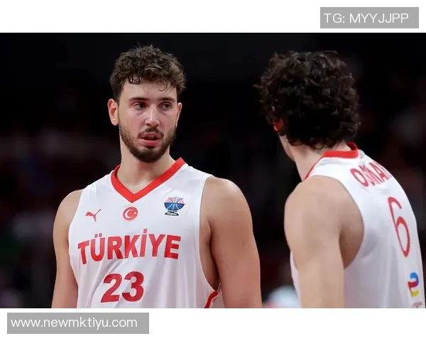 阿德尔曼谈阿隆戈登旧伤情况称季前赛轮休为明智之举