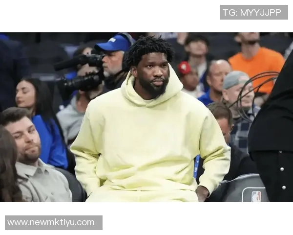 浓眉复出状态渐入佳境16分钟内贡献7分7板与2次封盖 浓眉复出状态渐入佳境16分钟内贡献7分7板与2次封盖