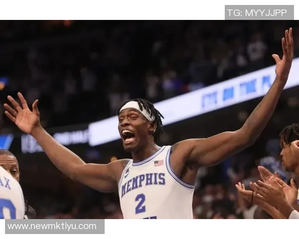 斯波称赞德鲁史密斯具备顶尖预判能力和出色抢断技巧 斯波称赞德鲁史密斯具备顶尖预判能力和出色抢断技巧