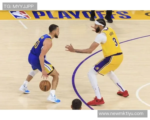 手感低迷全场表现不佳三球19投8中三分9投1中仅得17分7篮板13助攻 手感低迷全场表现不佳三球19投8中三分9投1中仅得17分7篮板13助攻