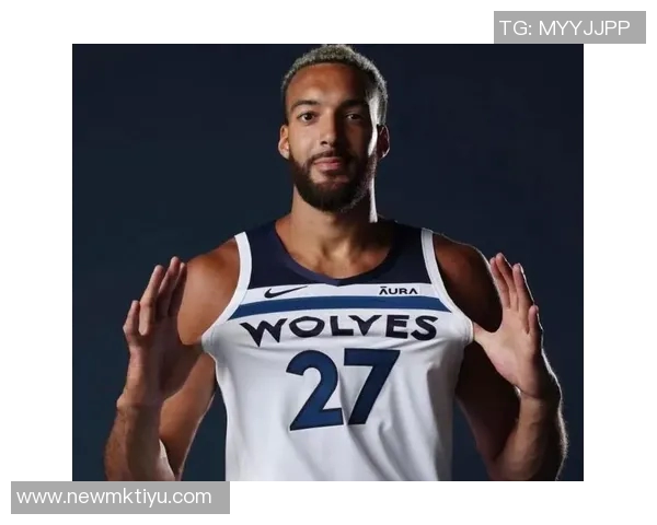 里德称赞兰德尔多位置防守能力认为对球队至关重要 里德称赞兰德尔多位置防守能力认为对球队至关重要